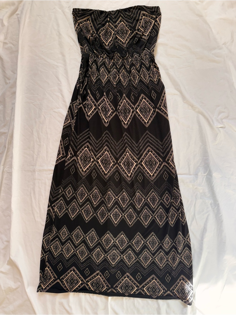 Trina Turk Strapless Geometric Print Maxi Dress Size Large (with pockets)